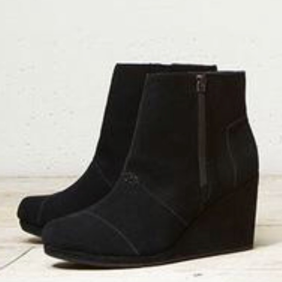 Toms Shoes - ✨{TOMS}Desert wedge high booties✨